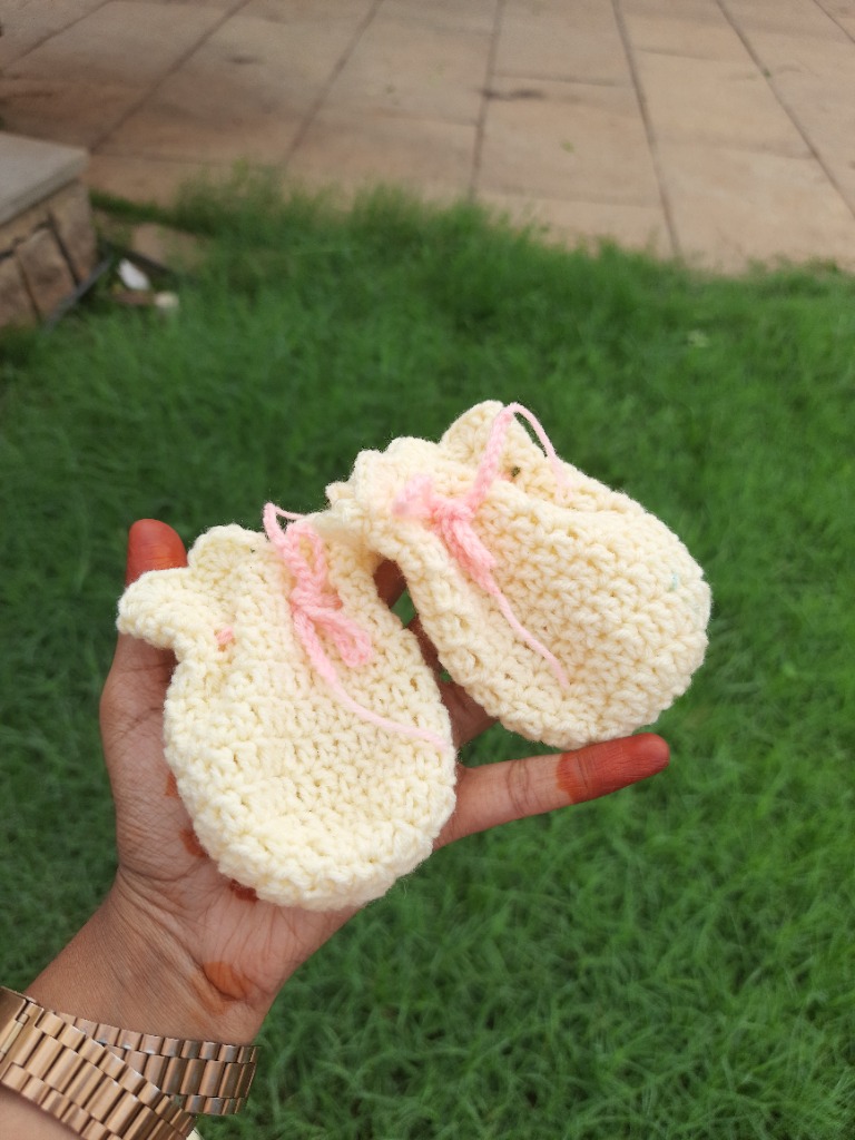 Handcrafted Soft Crochet Baby Mittens with Pink Bow Ties by made_withlove_crochet